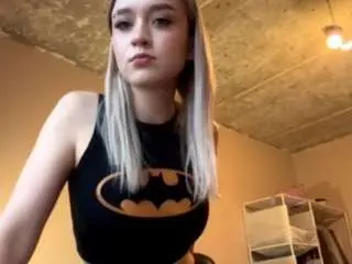 Diannagregoroff  live sex cam