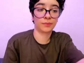 Diotima  live sex cam