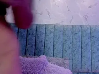 Lucy-greys  live sex cam