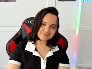 Velvetrossee  live sex cam