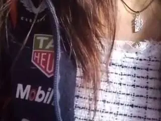 Vicky1812life  live sex cam