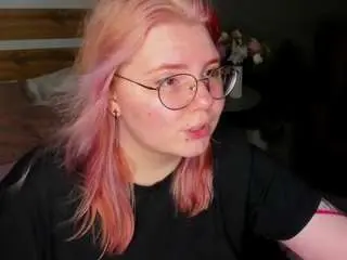 Alicee-kitagawaa  live sex cam