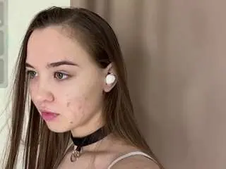 Vernitabelluomini  live sex cam