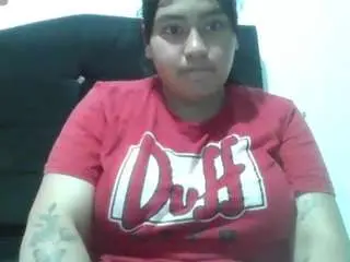 Alaia-moretti  live sex cam