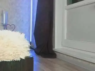 Breeze-see  live sex cam