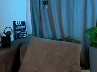 Calithrah  live sex cam