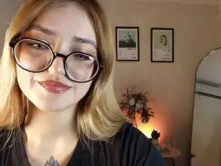 Jenna-bluee  live sex cam