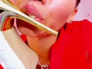 Lia-tayllor  live sex cam