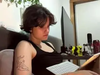 Lissapuccio  live sex cam
