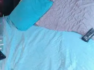 Littleebluee  live sex cam