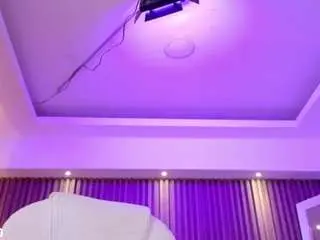 Lucysmith7  live sex cam