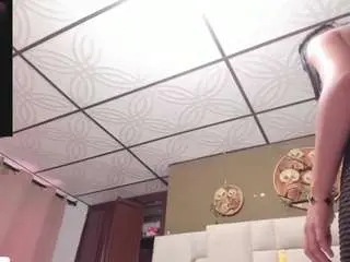 Mia-scarlet  live sex cam