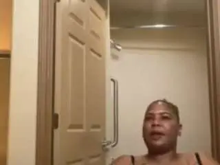 Peachesstarr20  live sex cam