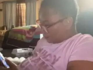 Peachesstarr20  live sex cam