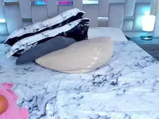 Cammiila  live sex cam
