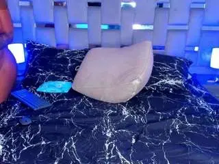 Cammiila  live sex cam