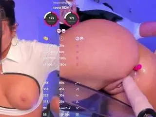 Dakotablare  live sex cam