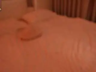 Lilycollins18  live sex cam