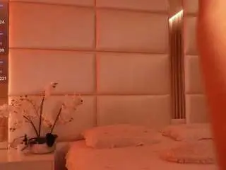 Lilycollins18  live sex cam