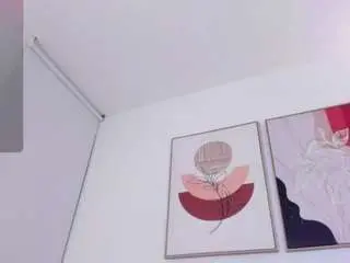 Sofia-jones  live sex cam