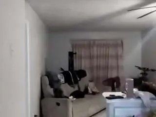 Elbobcat91  live sex cam