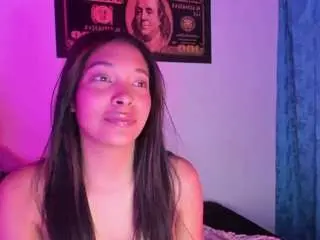Karolrojas22  live sex cam