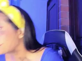 Karolrojas22  live sex cam