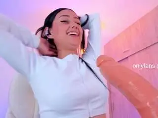 Miss-nii  live sex cam