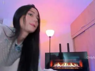 Miss-nii  live sex cam