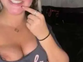 Alexachanel1  live sex cam