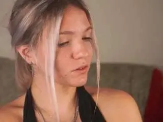 Danicawydra  live sex cam