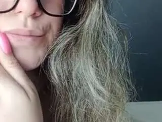 Hotwifeanny  live sex cam