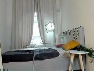 Milf-tea  live sex cam