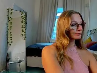 Milf-tea  live sex cam