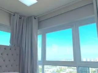 Milf-tea  live sex cam