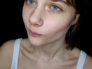 Monserrategreubel  live sex cam