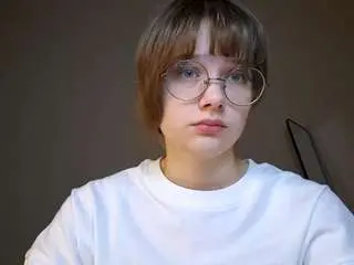 Monserrategreubel  live sex cam