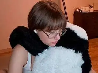 Monserrategreubel  live sex cam