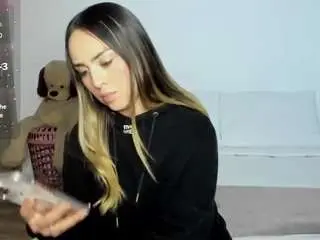 Sophimoreno  live sex cam