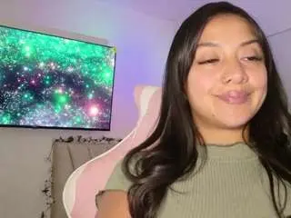 Amapolaunicorn  live sex cam