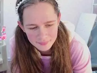 Datsi-benson  live sex cam