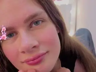 Datsi-benson  live sex cam