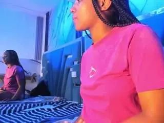 Emii-brown  live sex cam