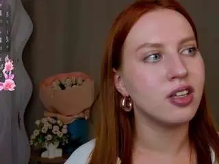 Romonaconlee  live sex cam
