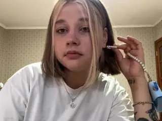 Josefinelathen  live sex cam
