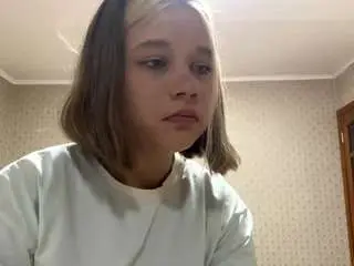 Josefinelathen  live sex cam