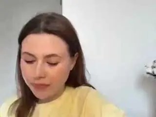 Laurasilberman  live sex cam