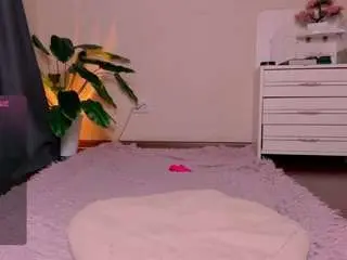 Reyniri  live sex cam