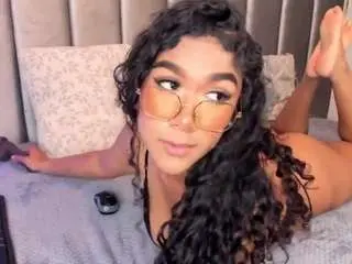 Seshat-hitt  live sex cam