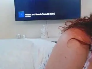 Adafontaine18  live sex cam